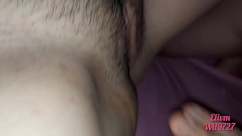 Melihat Adik Tiriku Basah Dan Menggeliat Saat Kami Nonton Film Porno, Tanganku Asyik Memainkan Celahnya Yang Sudah Berair