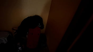Mengecrot Langsung Adik Tirimu Yang Lagi Asyik Main Game