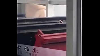 北邮体育馆激情门事件，深夜里的放荡狂欢
