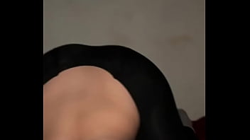 Gadis Arab Berjilbab Menggoda Dengan Membuka Lebar Pantat Besarnya Seperti Pelacur