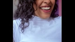 Gadis Brasil Berambut Cokelat Dengan Payudara Alami Memintamu Memuaskannya Hingga Keluar – Espuletinha