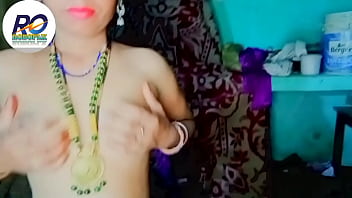 Bua Yang Panas Menggodai Keponakannya Di Kandang Kuda, Suara Erotis Mereka Bergema Di Rumah