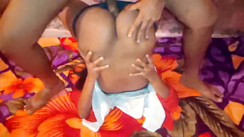 रात भर अकेली शिक्षिका के साथ गर्म मुलाकात