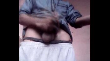 Pria India Dengan Kejantanan Yang Menggoda