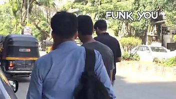 Cewek Nakal Tanya Ukuran Kontol Ke Pria Asing! Prank Seru Di India