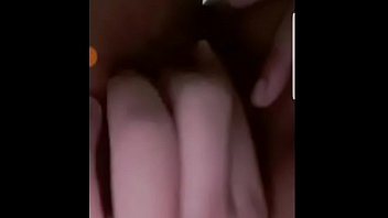 Istri Dan Suami Indonesia Saling Memuaskan Diri Lewat Video Call Panas