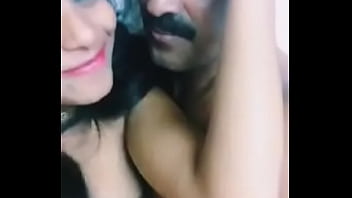 Istri Desi Yang Menggoda Bersama Suaminya