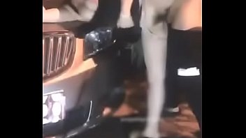 Gadis Tionghoa Digoyang Keras Di Pinggir Jalan