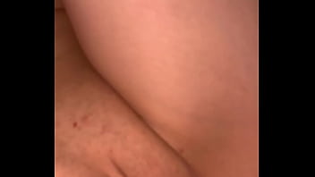 Gadis Oriental Yang Menggoda: Petualangan Erotis Di Negeri Tirai Bambu