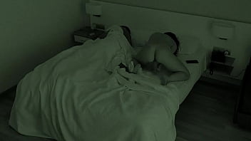 Istri Nakal Masturbasi Nonton Bokep Di Samping Suami. Hampir Ketahuan!!