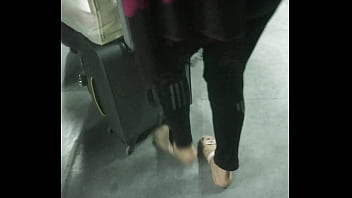 Pantat Sempit Desi 2: Kenikmatan Yang Tak Terlupakan
