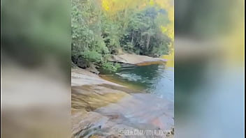 Dari Pantai Copacabana Hingga Natal, Menyusuri Jalur Hutan Menuju Air Terjun, Mencari Wanita Untuk Bercinta