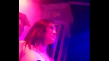 Gadis-gadis Seksi Menari Menggoda Di Klub Malam Tiongkok