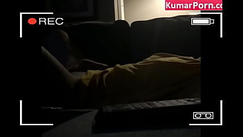 Gadis Tiongkok Direkam Diam-diam Saat Bercinta Sendiri