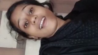 Gadis Bangladesh Manis Mengerang Saat Jari-jarinya Mengocok Memeknya