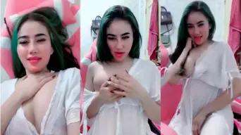Intip Momen Panas Mei Yien Saat Live Bareng Keponakan Yang Menggoda