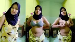 Ukhti Bikin Video Telanjang Remas Payudara