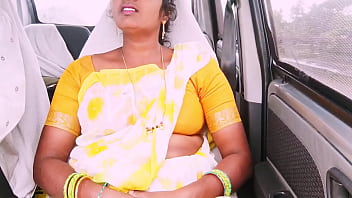 Pembantu India Digoyang Di Mobil, Bisikan Mesum Bahasa Telugu.