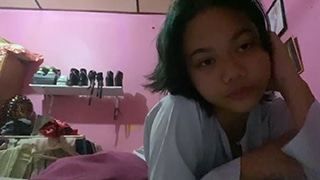 Clara Ukhty Tanggalkan Jilbab, Langsung Menggoda Dan Menggila