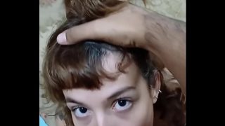 Novinha Apertada Sofre Gemendo Escondido Pro Meio-irmão No Quarto