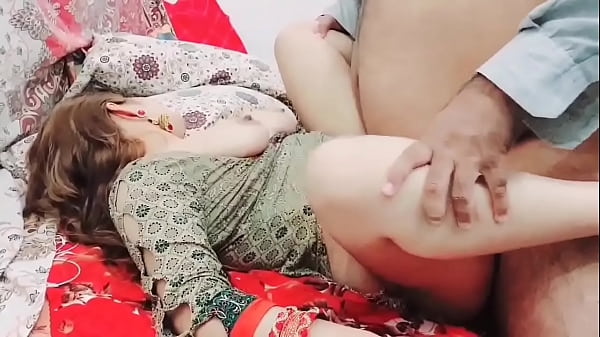 Bhabhi India Ngentot Keras Dengan Makelar Properti, Suara Hindi Serak Dan Obrolan Mesum