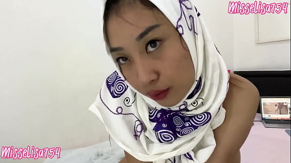 Tarian Arab Panas: Buang Baju Dan Goda Budak Hina Nafsu