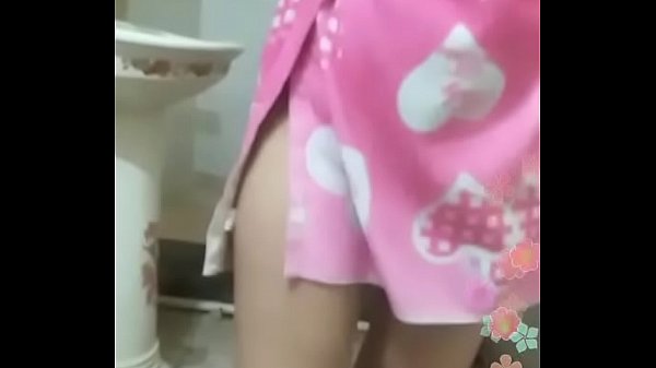 Kamar Mandi Desi Yang Menggoda