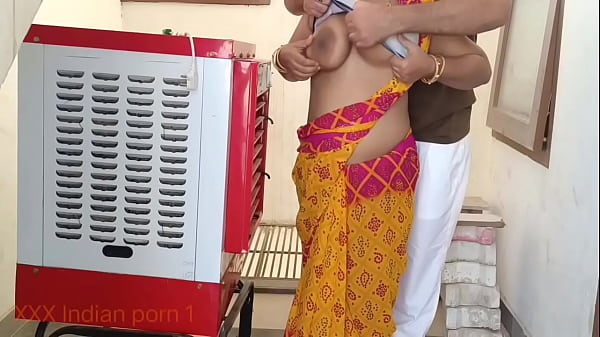Tukang Servis Ac India Ngentot Pelanggan Dengan Gaya Panas
