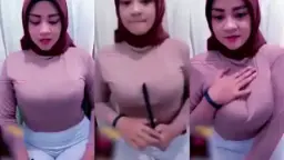 Hijabers Seksi Nakal Dengan Payudara Besar Yang Menggoda