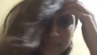 Video Gadis Kuliner India Perawan Angkat Kaos