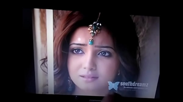 Gadis India Yang Menggoda Dengan Lekuk Tubuhnya Yang Memikat