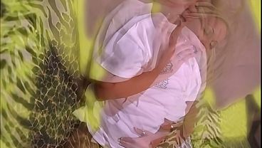 Ibu Jalang Yang Menggairahkan