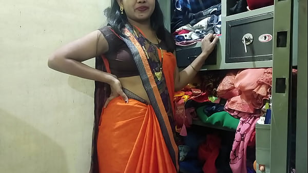 कामवाली की साड़ी फिसलाकर उसकी चूत में जोरदार धक्के देते हुए गरमागरम हिंदी ऑडियो