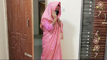 Desi Bhabhi Ditiduri Habis-habisan Oleh Dever Dengan Suara Erotis Melayu