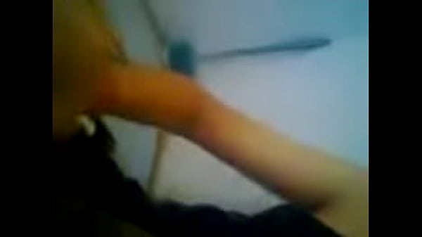 Gadis India Yang Menggoda Dengan Lekuk Tubuh Yang Memikat