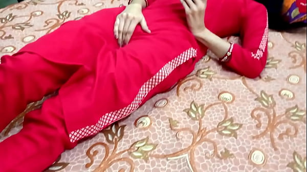 Gadis Langsing Digoyang Penyewa, Film Panas Hindi Dengan Adegan Ranjang