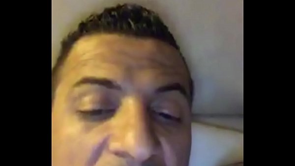 Pasangan Turki Menggoda Di Layar Periscope