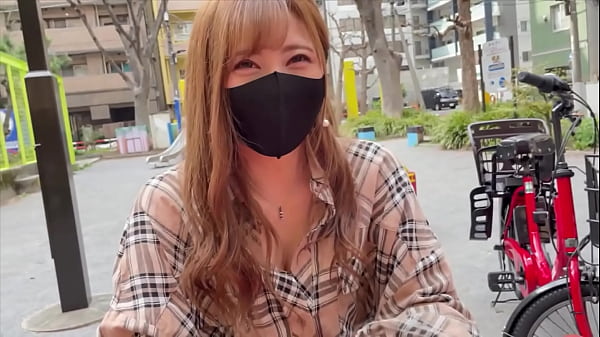 疲れた毎日の育児と家事に癒しを…美ママに贈る極上チ○ポプレゼント！超美肌のくびれボディで魅了するパート1