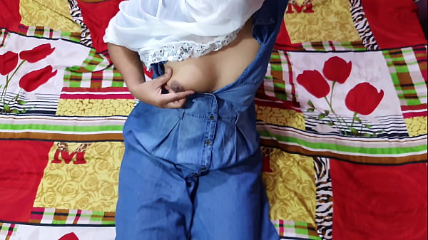 Adik Tiri Dan Kakak Tiri Menggila Di Ranjang, Memuaskan Napsu Gadis Desa Yang Menggoda