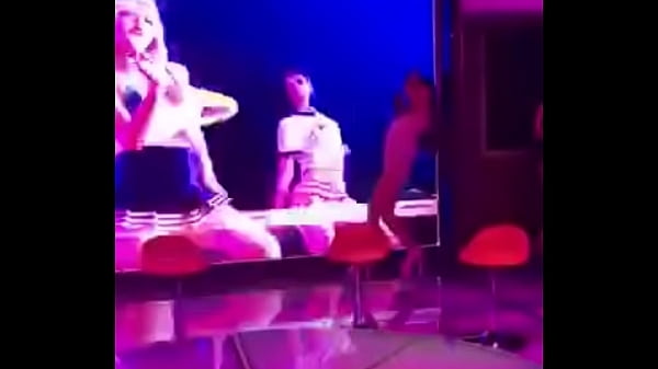 Tarian Erotik Di Sauna China