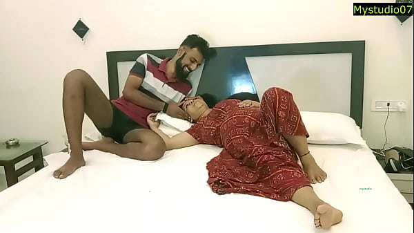 Bhabhi Panas Menggoda Bercinta Liar Dengan Suami Dalam Adegan Seks Hindi Yang Membara