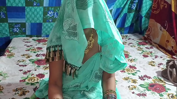 ससुर ने बहू को अकेले कमरे में बुलाकर उसकी इच्छाओं को भड़काया और बहू उसके उभार को छूकर रह गई मदहोश