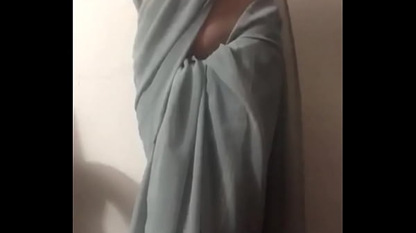 Gadis Desi Genit Dalam Sari Menggoda