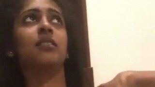 Video Mesra Pasangan India Terekam Dan Tersebar Di Internet