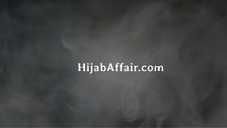 Ibu Tiriku Berhijab Berubah Jadi Boneka Seks Pribadiku