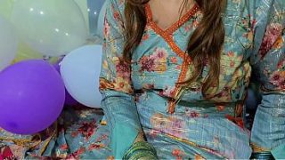Desi Bari Behan Ki Garam Phudi Ka Maza Liya, Moan Karte Hue Choda
