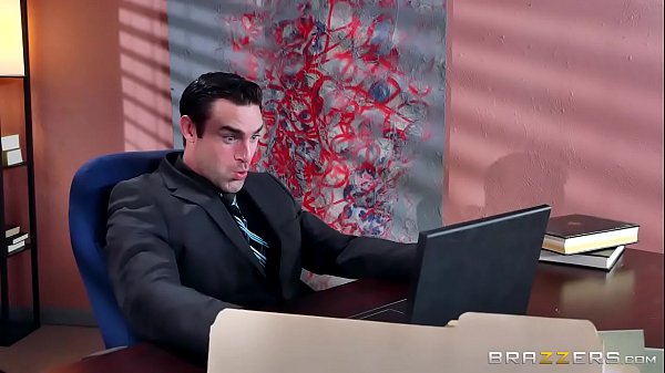 Ngentot Di Kantor Bareng Ava Riley, Tete Gede Montok Bikin Mampus