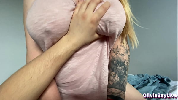 Kakak Tiri Nonton Bokep Bareng Adik Tiri, Sampai Nge*** Sampai Puas – Olivia Bay