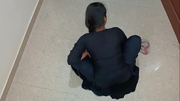 Gadis India Seksi, Pembersih Rumah, Digituin Pemilik Kamar Sambil Merintih Dalam Bahasa Hindi