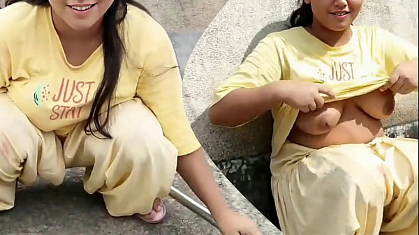 Janda Muda Berparas Ayu, Di Atas Atap Main Romantis Xxx, Desa Desi Bikin Makin Liar, Video Sex Bikin Ngilu.